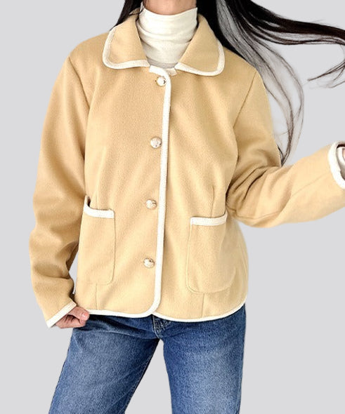 Contrast-trimmed short jacket with round collar