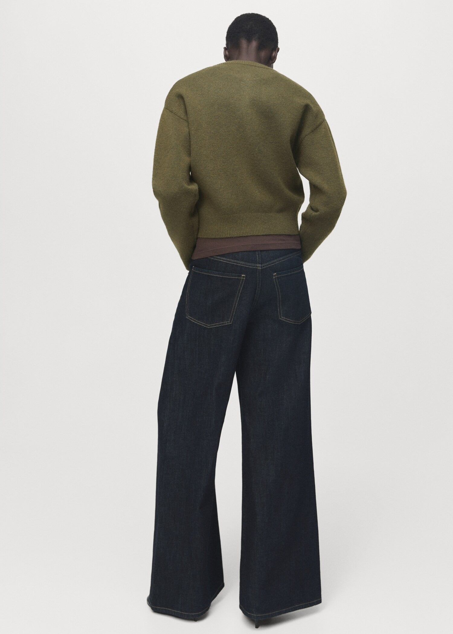 imgi 122 17096345 37 R