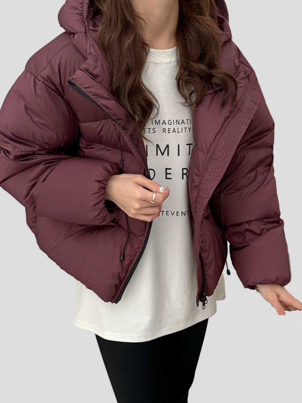 Short puffer jacket with hood and two-way zipper