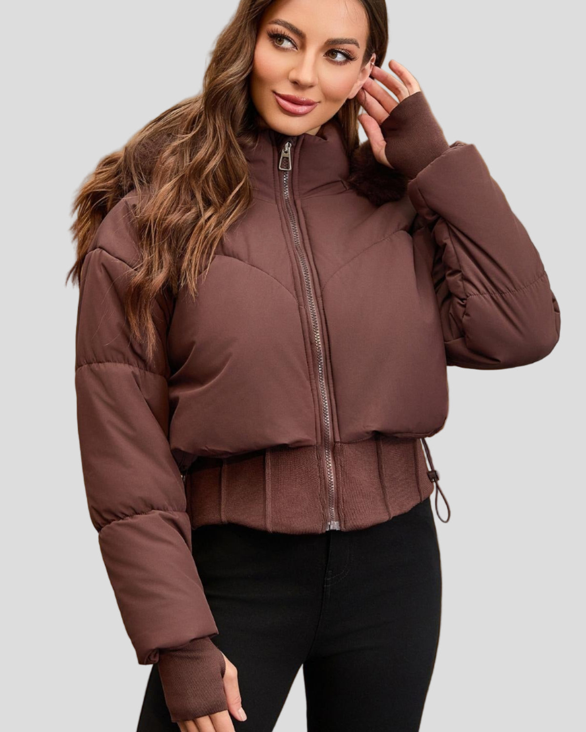 Short puffer jacket with hood – ribbed hem and thumbholes