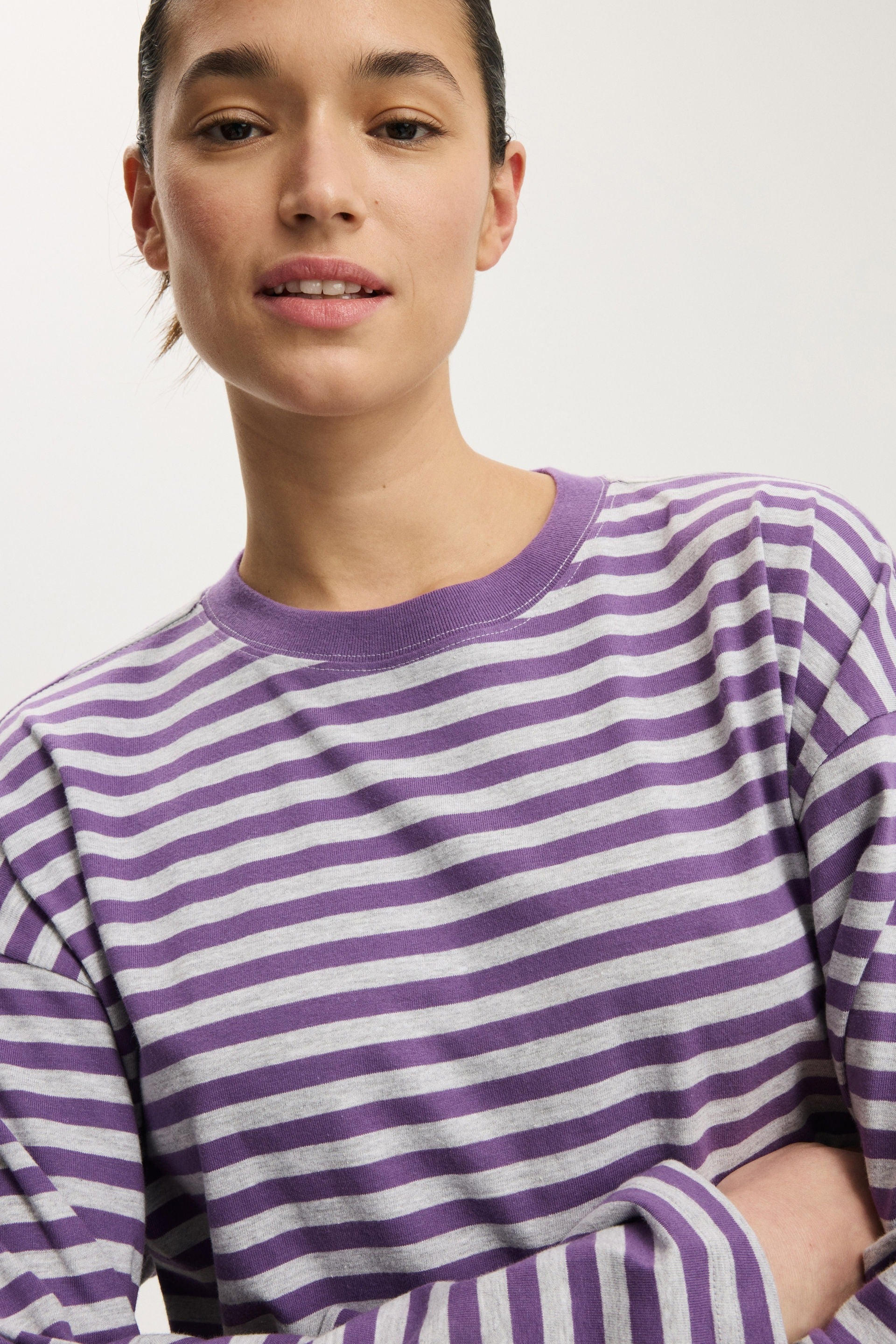 Striped casual top with round neck