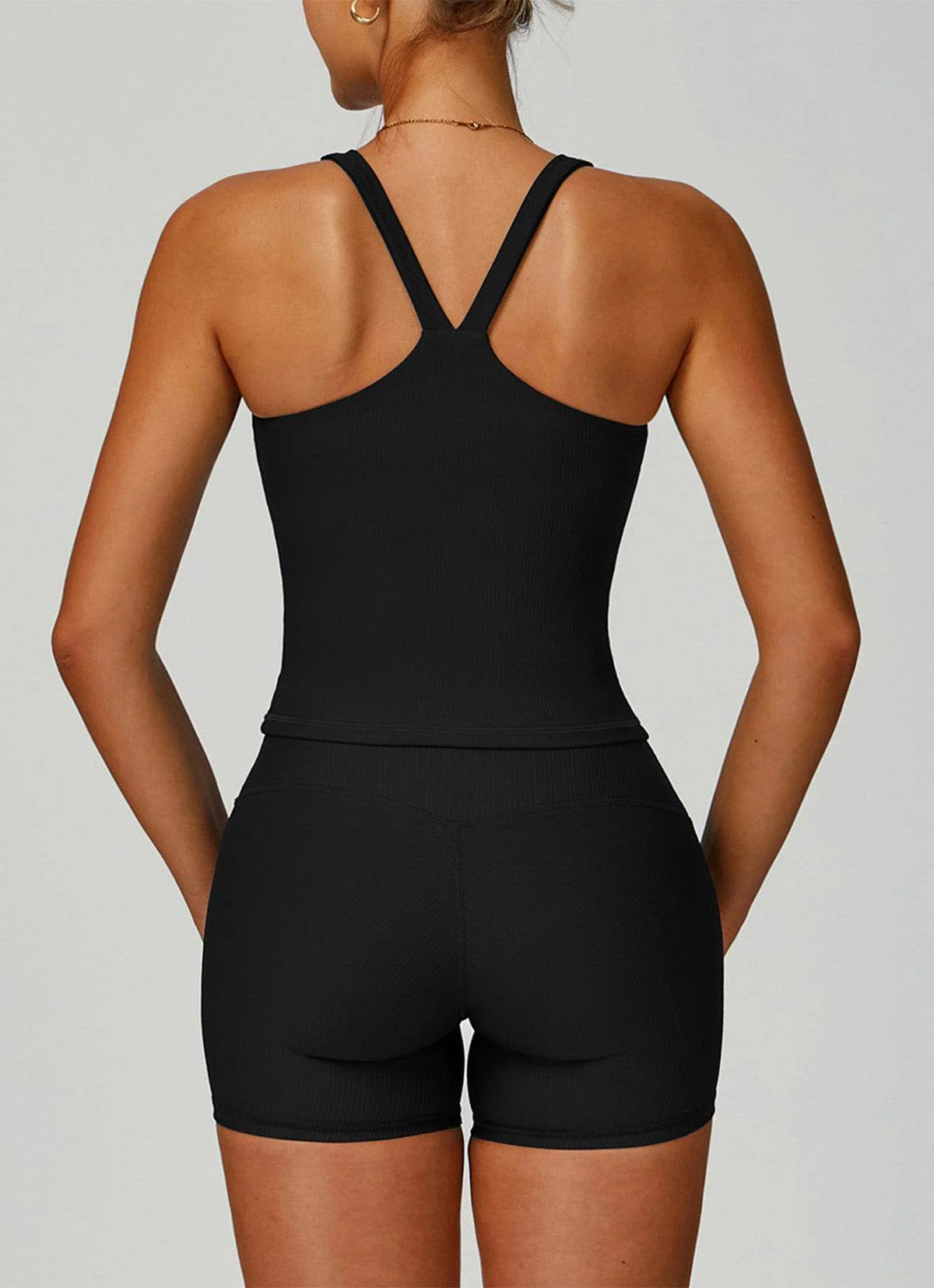 Sporty ribbed set - top and shorts