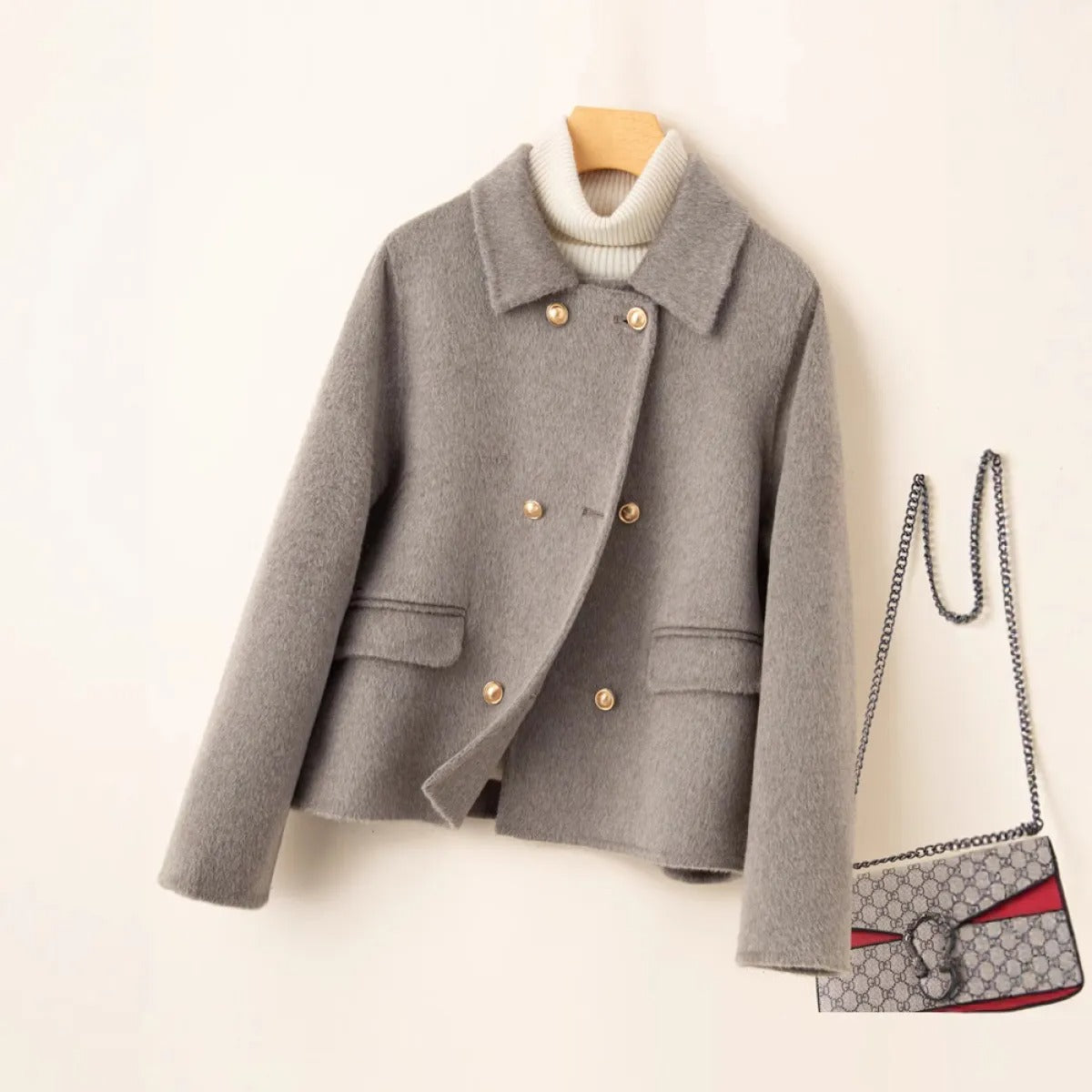 Short double-breasted jacket