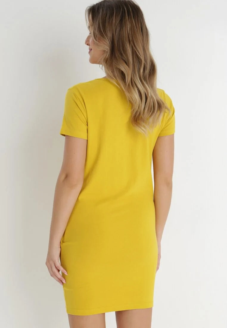 Yellow T-shirt dress with pockets