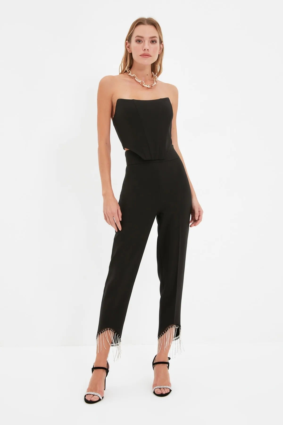 Strapless bustier top with fitted cut