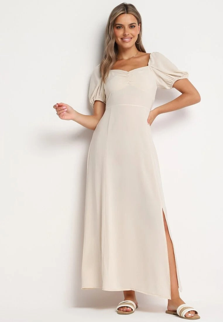 Long dress with puffed sleeves