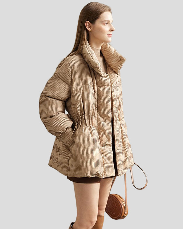 Quilted jacket with structure, high collar and drawstring at the waist