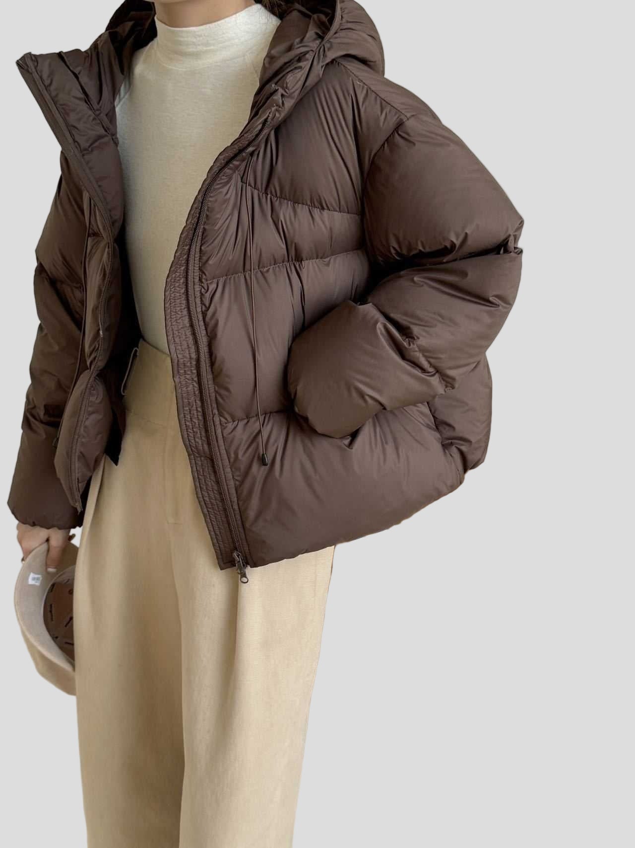 Short puffer jacket with hood and two-way zipper
