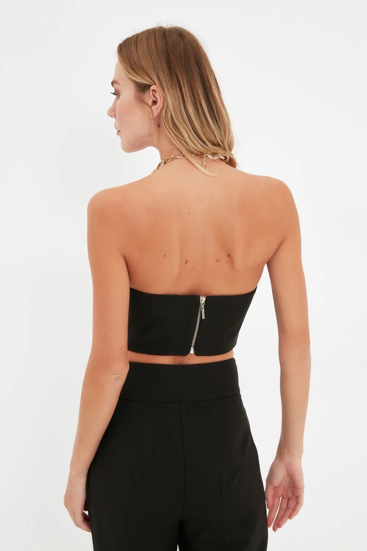 Strapless bustier top with fitted cut