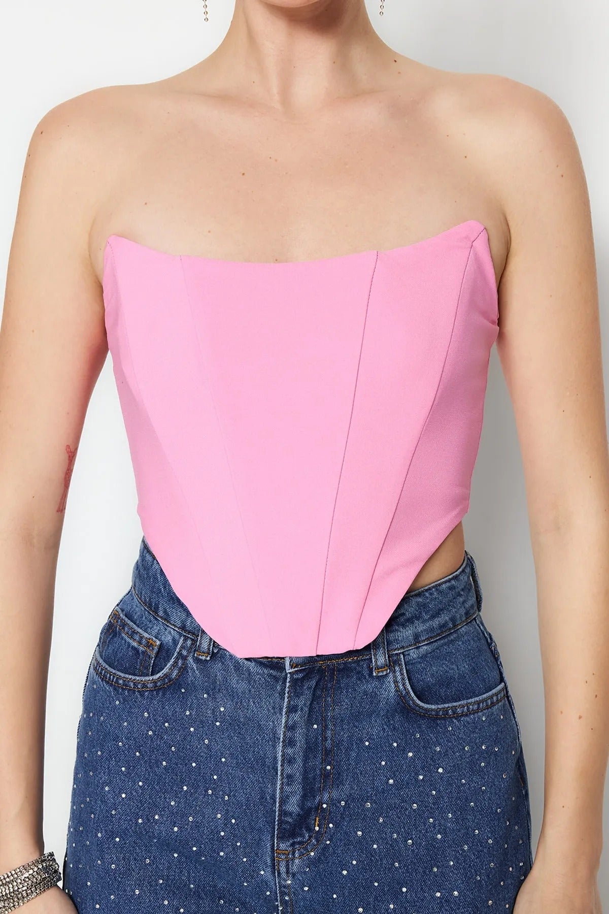 Strapless bustier top with fitted cut