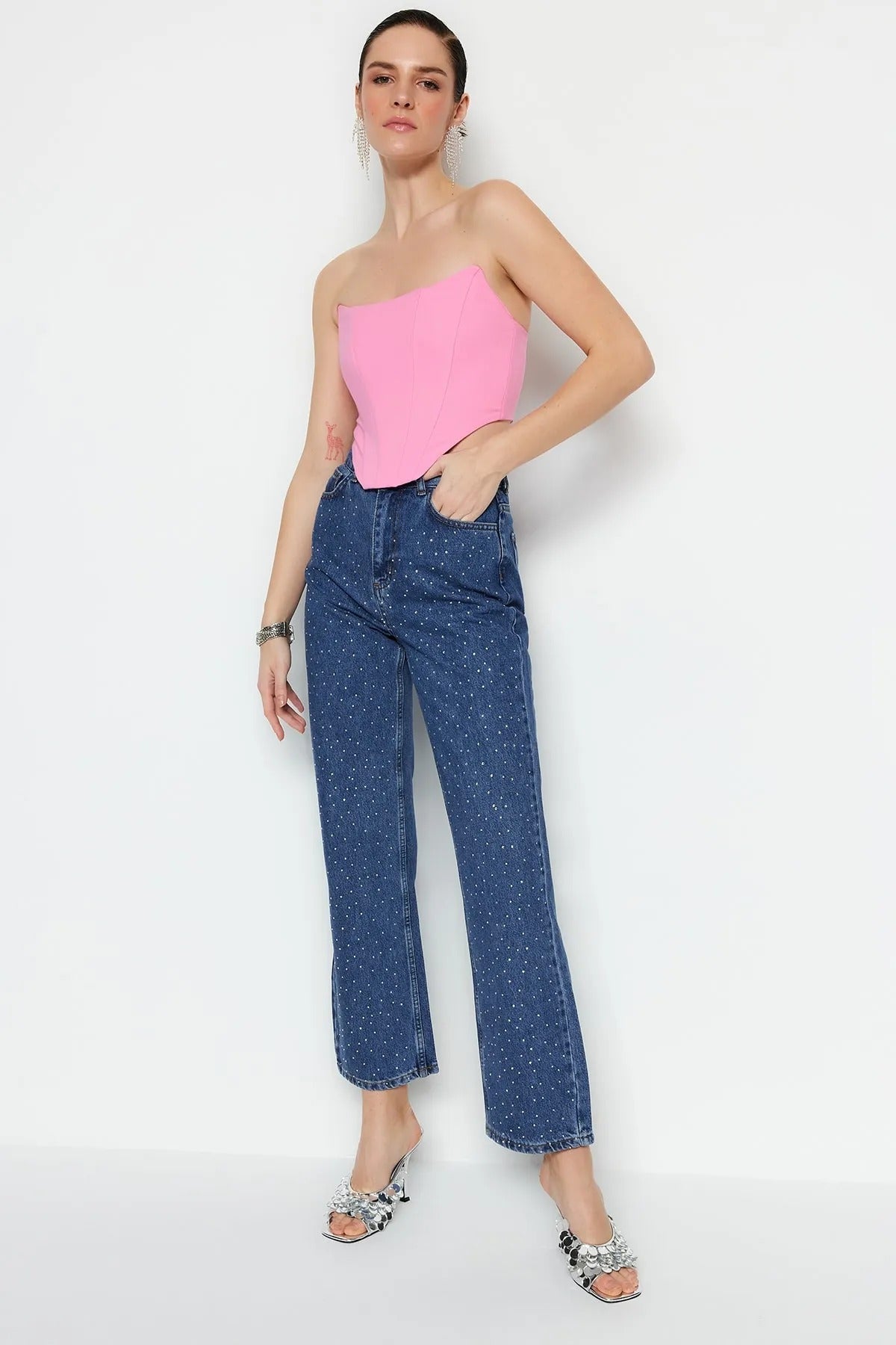 Strapless bustier top with fitted cut