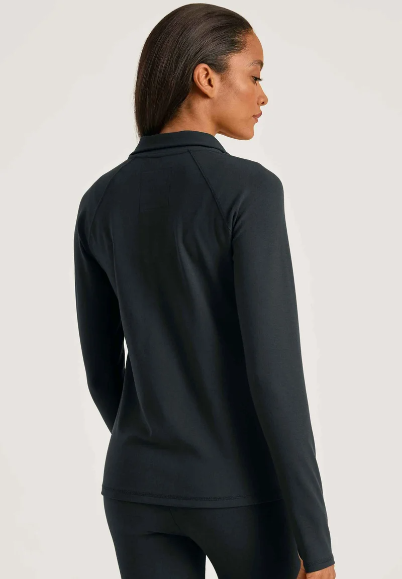 Black sports vest with zipper