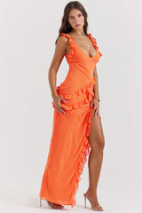 Långklänning med oregelbundna volanger