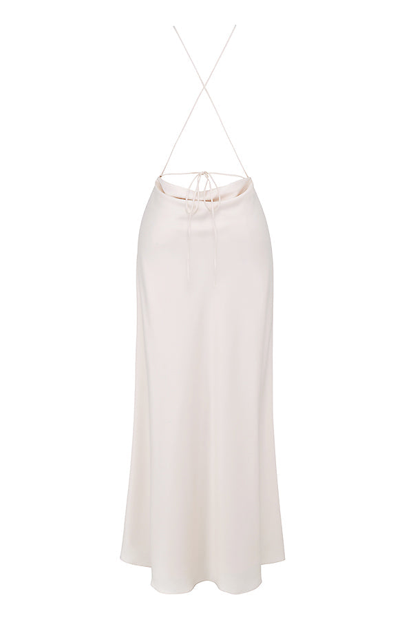 Lyxig rygglös klänning med låg slits