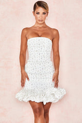 Vit axelbandslös klänning med blommönster