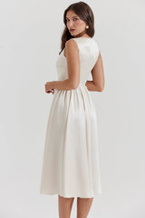 Krämfärgad avslappnad medium klänning