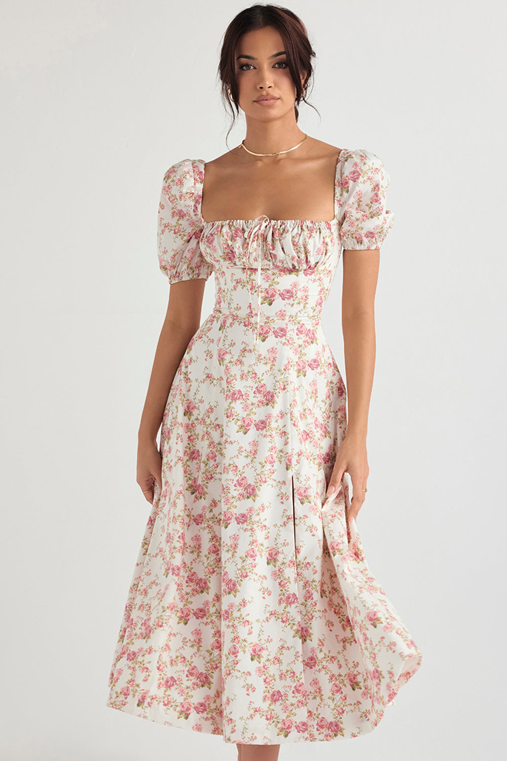 Medium sundress med blommiga puffärmar