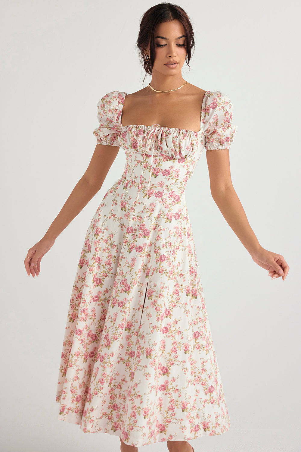 Medium sundress med blommiga puffärmar