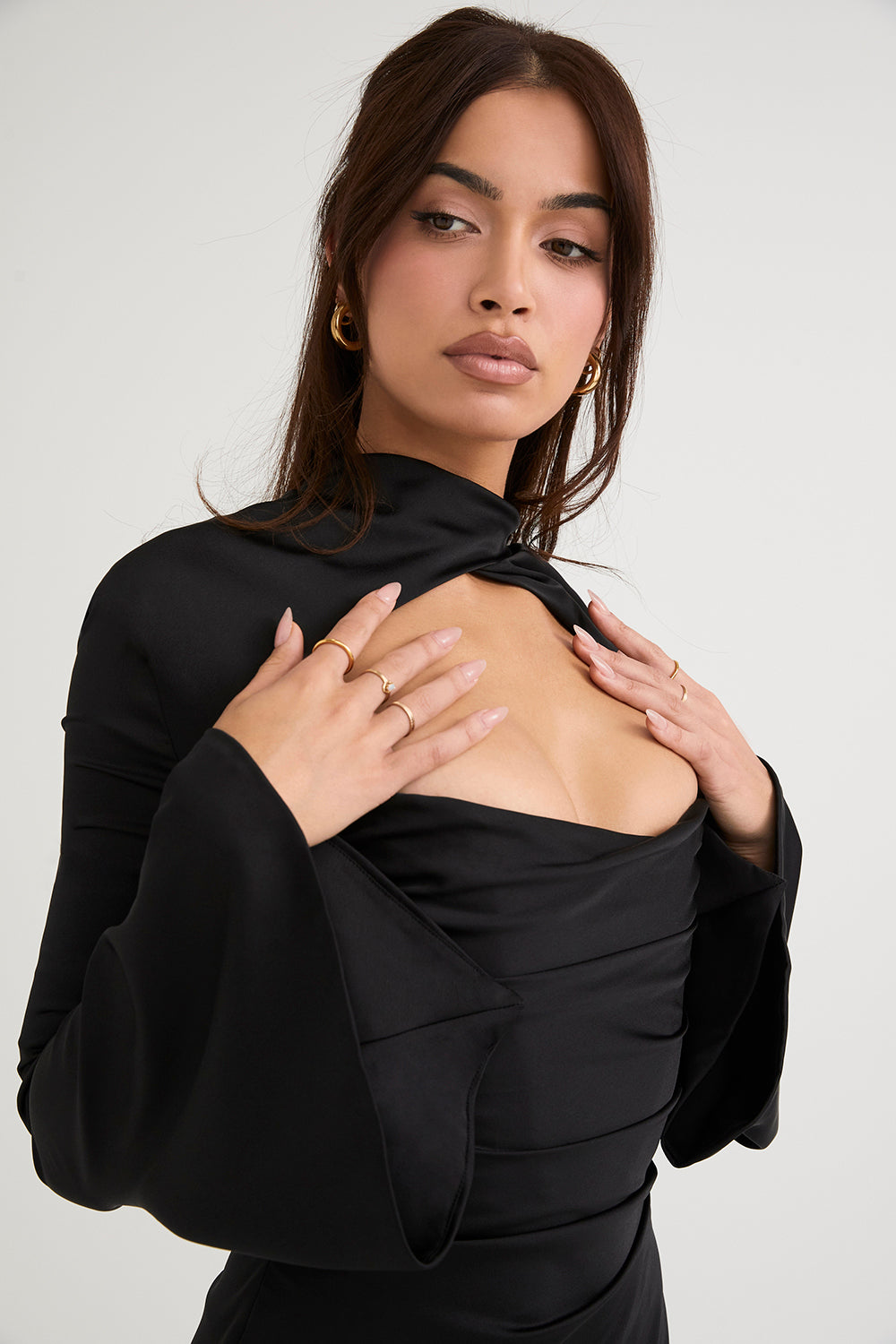 Kort klänning med öppen front